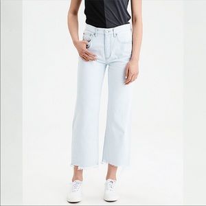 NWT American Eagle Wide-Leg Crop Jean Bleach Out